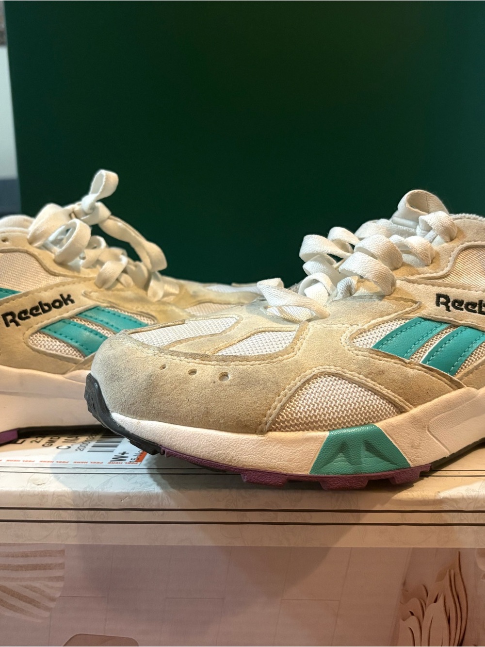 Reebok Kids White and Teal Casual Sneakers